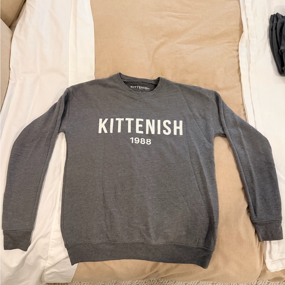 Kittenish Gray Crewneck Sweater